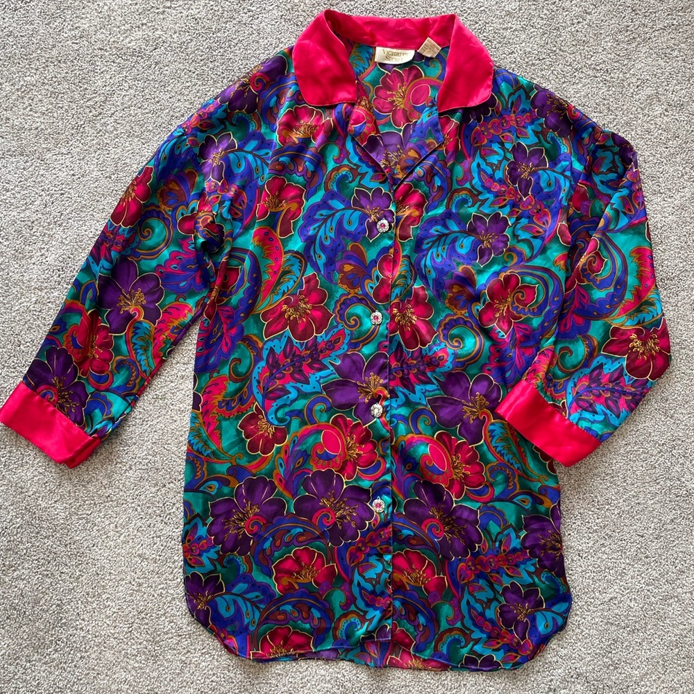 Womens Vintage Victoria’s Secret Vibrant Floral Night Shirt- Size P/S